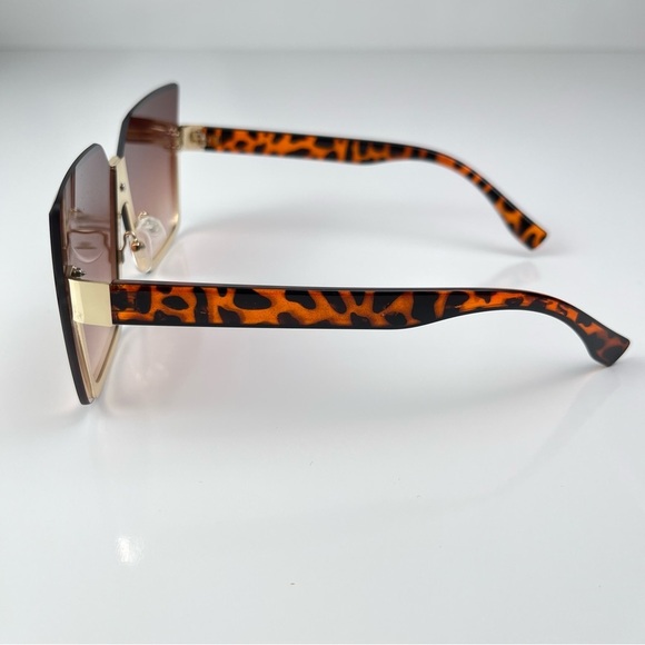 2/$25 SALE Women’s Fashion Square Rimless Sunglasses Cheetah/gold Amber lenses - Picture 3 of 6